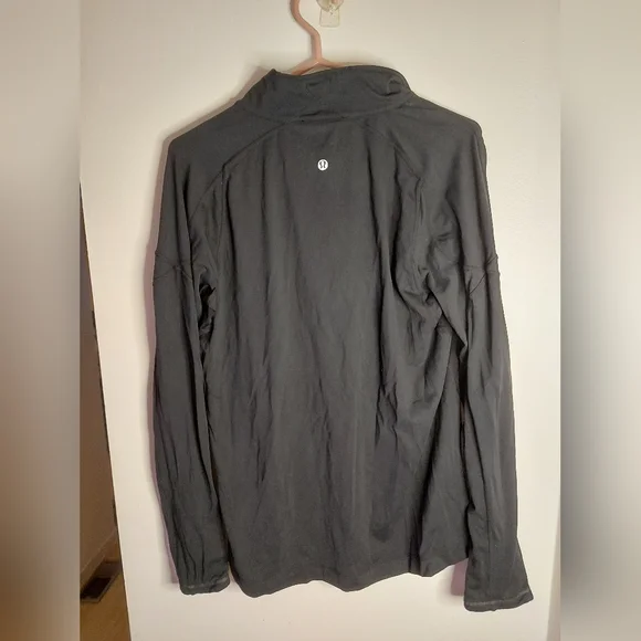 Lululemon Mens Black Stretchy Pullover - Picture 6 of 8